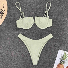 Load image into Gallery viewer, Daisy Underwired Bikini Set